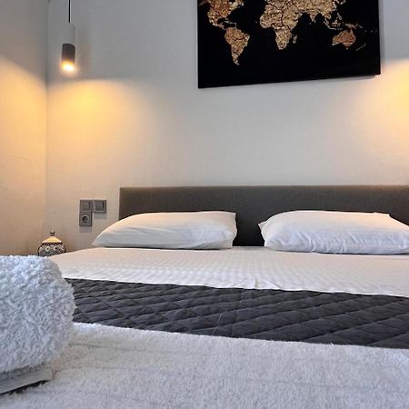 Ponti Bay Apartments วาซีลีกี ภายนอก รูปภาพ